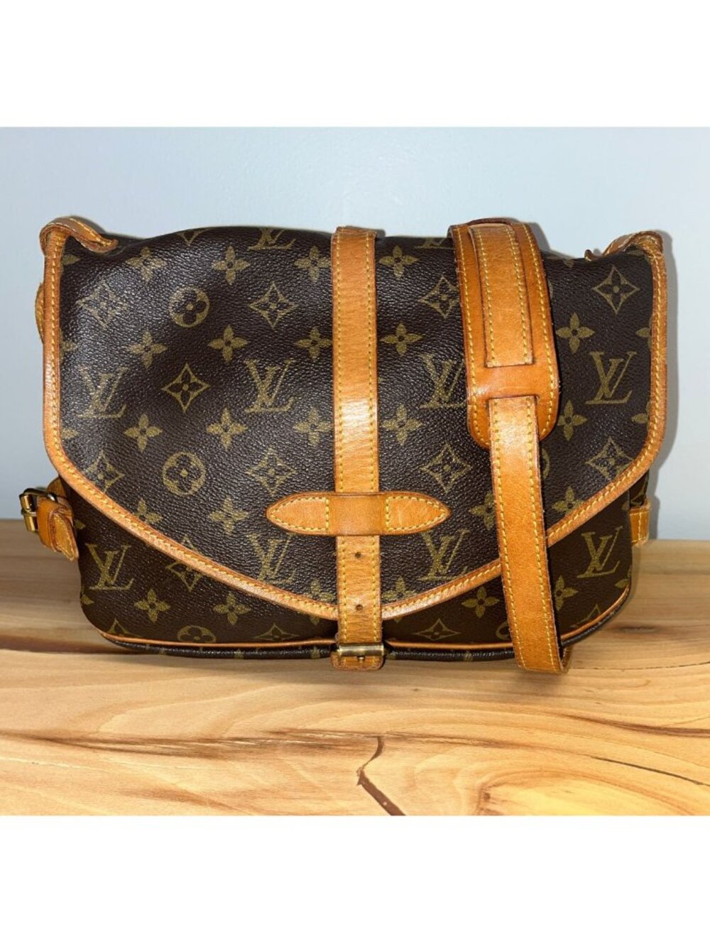 Louis Vuitton Saumur 30 Monogram Canvas & Leather Shoulder Crossbody Bag Vintage